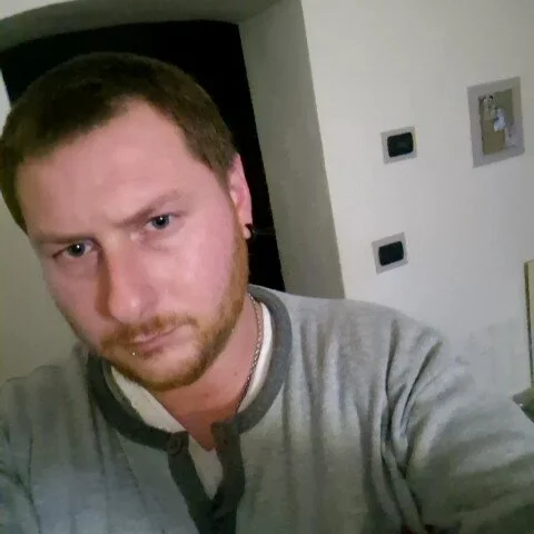 18cmAndr profile photo