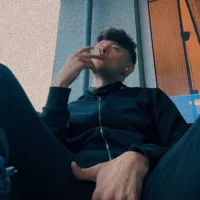 Bros_str8_curiouss profilbillede