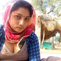 Gaytri9001@xh's Profile Pic