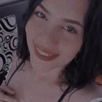 Dirtyqueen20021 Φωτ, Προφίλ