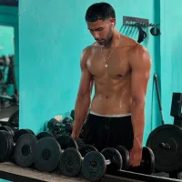 AronnCruz