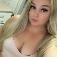 Profilová fotka CurvyBlondeBombshell