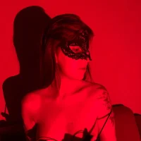 AllureVeil's Avatar Photo