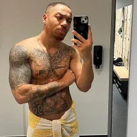cjlightskin's Profile Pic