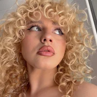 khaleesi_sy webcam model