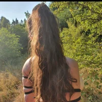 Gambar Profil AnnaPetrocorier