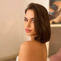 Annie_Kitss Φωτ, Προφίλ