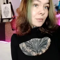 QwertyAnnie_Lbo 頭像圖片