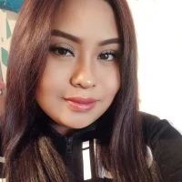 Morenita001