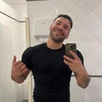 louis2503's Avatar Pic
