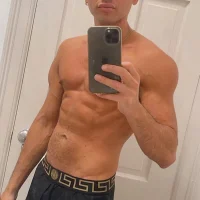 Zdjęcie profilowe modela Hung_Toronto