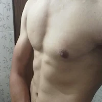 รูปโปรไฟล์ของ Youngboi12@xh