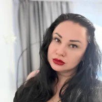 Mia_Meadow