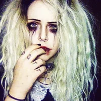 DefectiveDollxxx's Profile Pic