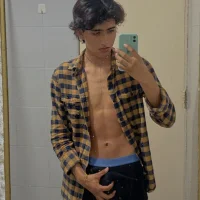 andreshmoon's Profile Pic