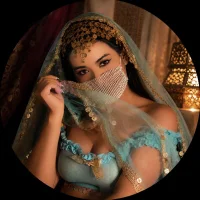 Yasminee_'s Avatar Pic