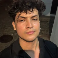 Hotwolf17's Profile Pic