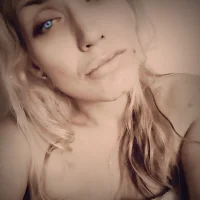Hornyblondemilf's Profile Pic