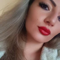 Sweetredvelvet's Avatar Pic