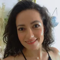 Renata8's Profile Pic