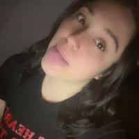 RiskyMarie Adlı Modelin Avatarı