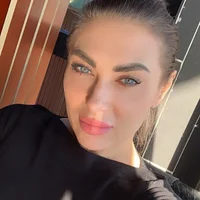 Профилна снимка на Milana_Brown