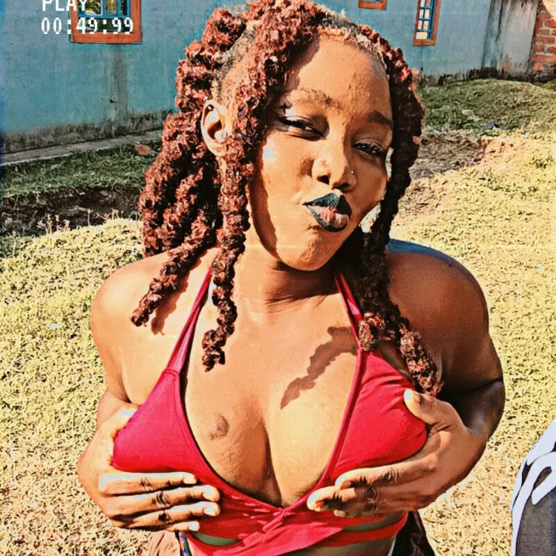 wet-diamond profile photo