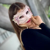 masked_girl_club webcam