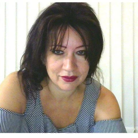 Lucretia_Goldi_ live cam profile