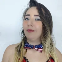 isabella_lovem's Avatar Pic