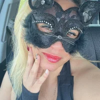 onelei's Profile Pic