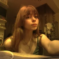 CoralinaEastoy's Profile Pic