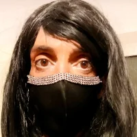 Tinaki_cross webcam