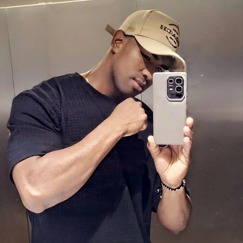Roman_Muscle_ profile photo