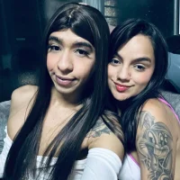 Trioof-Queens webcam