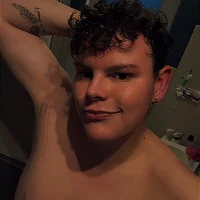 ptitloupgayのプロフィール写真