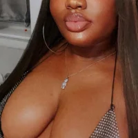 Chanelxoxoxo's Profile Pic