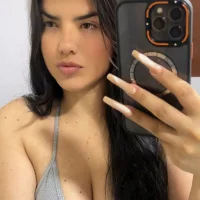 Tamaraa_wet Adlı Modelin Avatarı