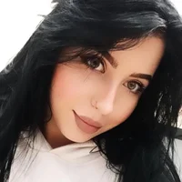 รูปโปรไฟล์ของ Helen_777