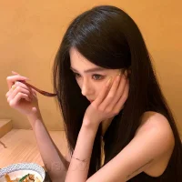 gigi_UwU_'s Profile Pic