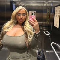 Gambar Profil TastyTiffanyy