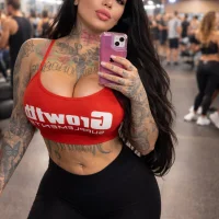 SabrinaMuller Adlı Modelin Avatarı