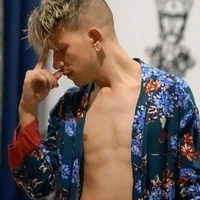 dickyoung's Profile Pic