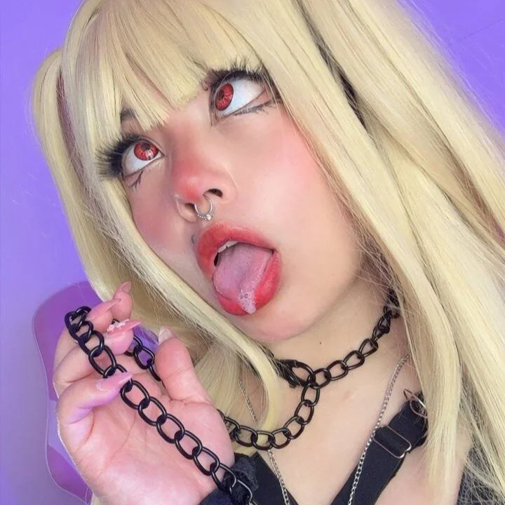 Ahri_Elderwood live cam profile