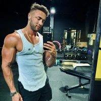 Leon_lovefitness