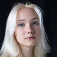 Laura_Chaplin Gambar Avatar