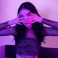 CuteCurly18's Avatar Pic