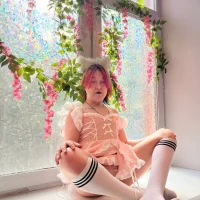 Mia_Moores