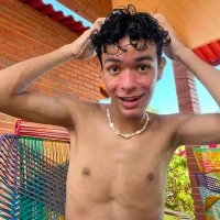 Hideaky_boycum