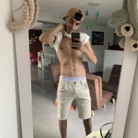 Hot_boy0404's Profile Pic
